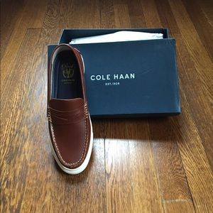 Brand new Cole Haan Pinch Weekender British Tan